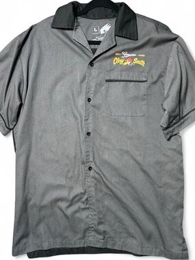 Clay Smith Cams vintage button-up Mr. Horsepower shirt in black & grey 🔥
Size: L